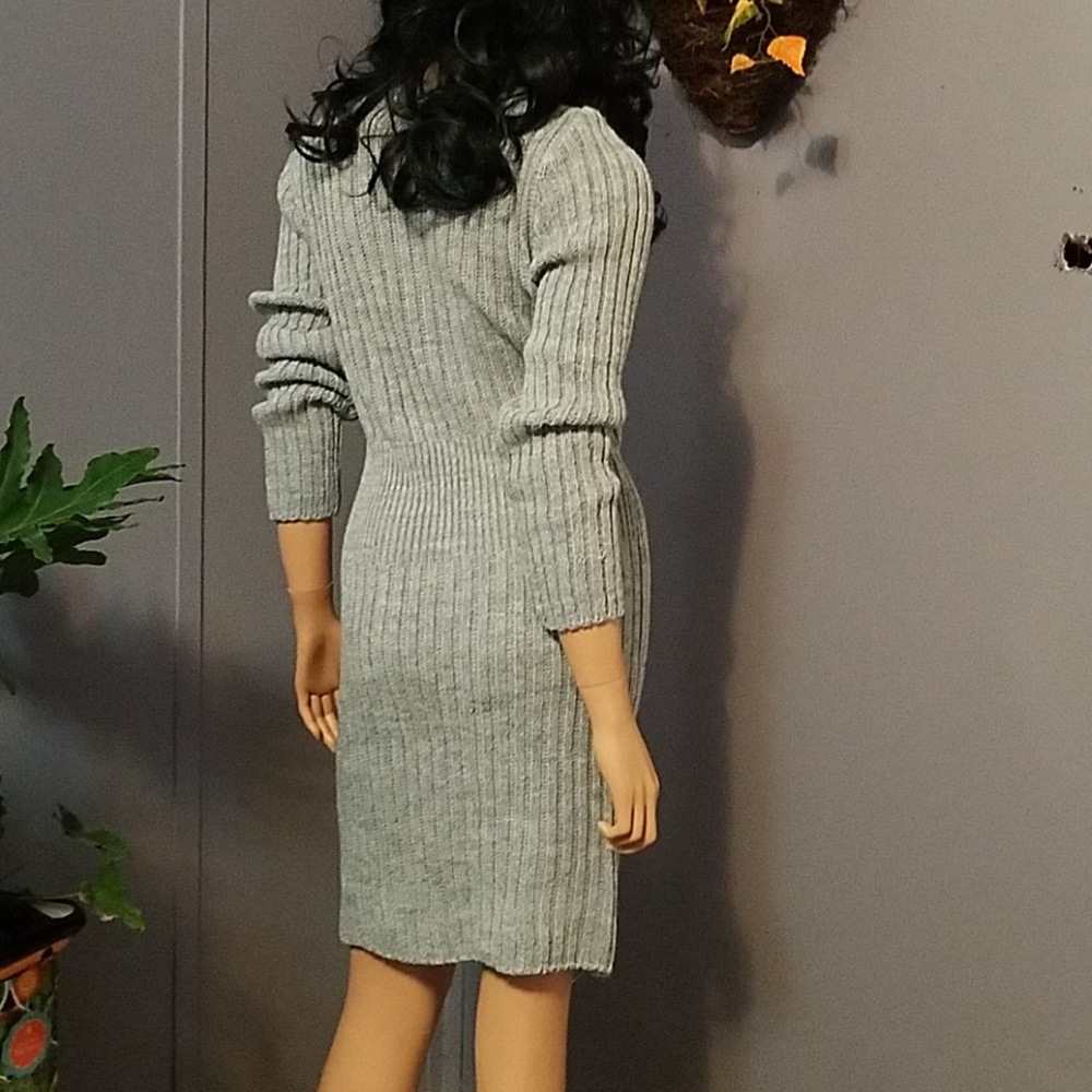 IMPORTED Knitted Dress with Button Detail - Picture 6 of 8